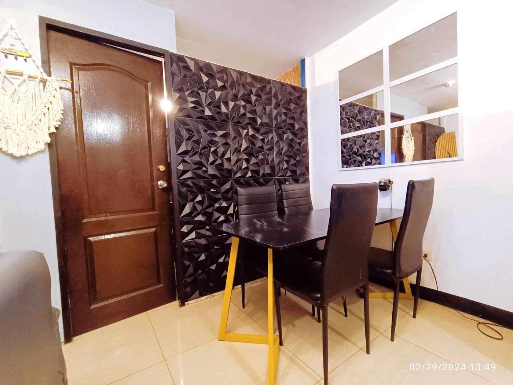 Mamby Gray'S Place Balcony, Karaoke ,Wifi,Netflix &Kitchen Imus Bagian luar foto