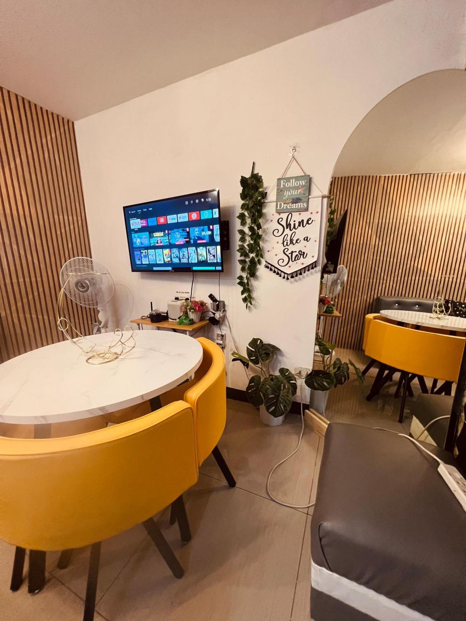 Mamby Gray'S Place Balcony, Karaoke ,Wifi,Netflix &Kitchen Imus Bagian luar foto