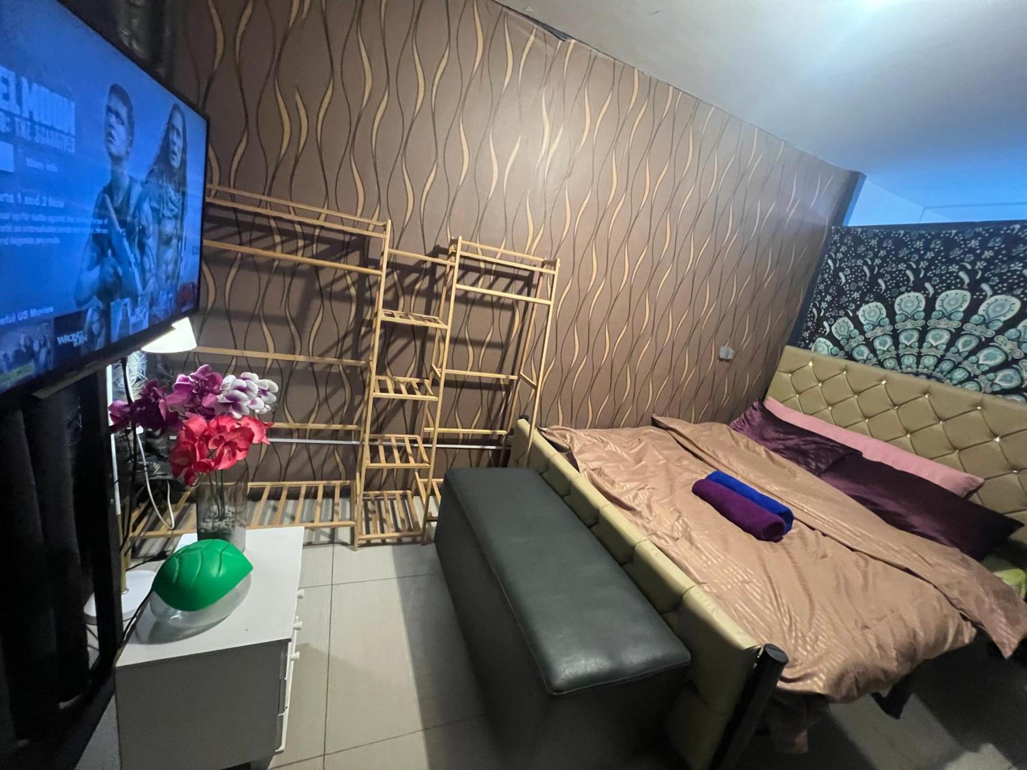 Mamby Gray'S Place Balcony, Karaoke ,Wifi,Netflix &Kitchen Imus Bagian luar foto